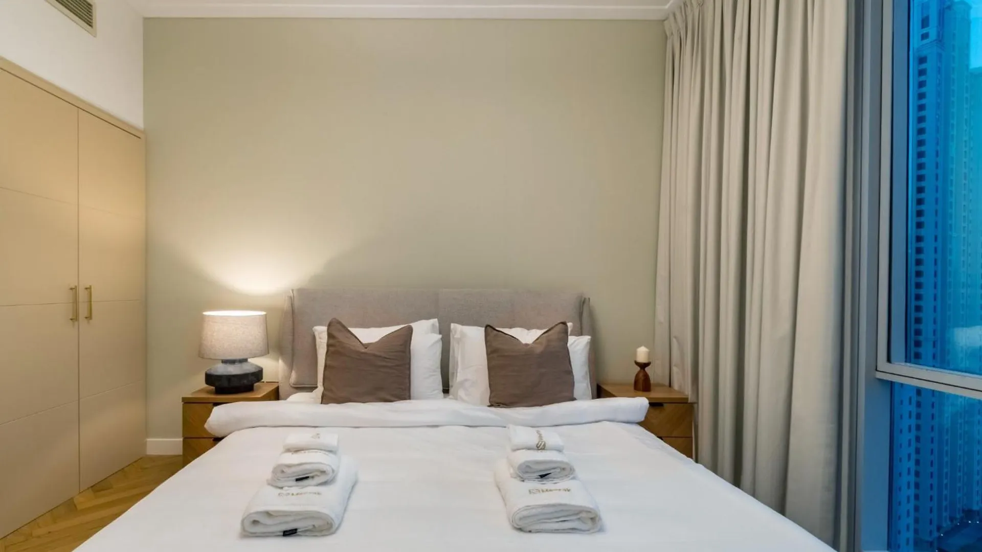 Marina Royale 3 Bedroom Apartment I Luxe Marina Harbour & Yacht Club Views I Nearby To A Beach I Free Pool, Gym, Wi-Fi And Parking I By Meerak Dubai 0*,