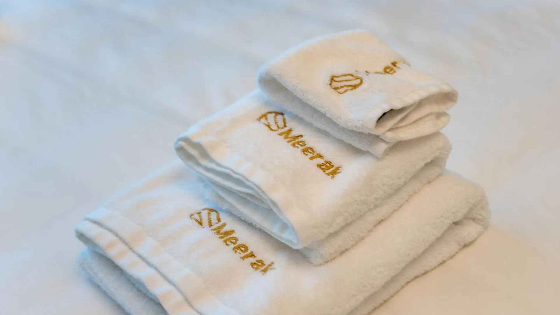 Marina Royale 3 Bedroom Apartment I Luxe Marina Harbour & Yacht Club Views I Nearby To A Beach I Free Pool, Gym, Wi-Fi And Parking I By Meerak Dubai United Arab Emirates