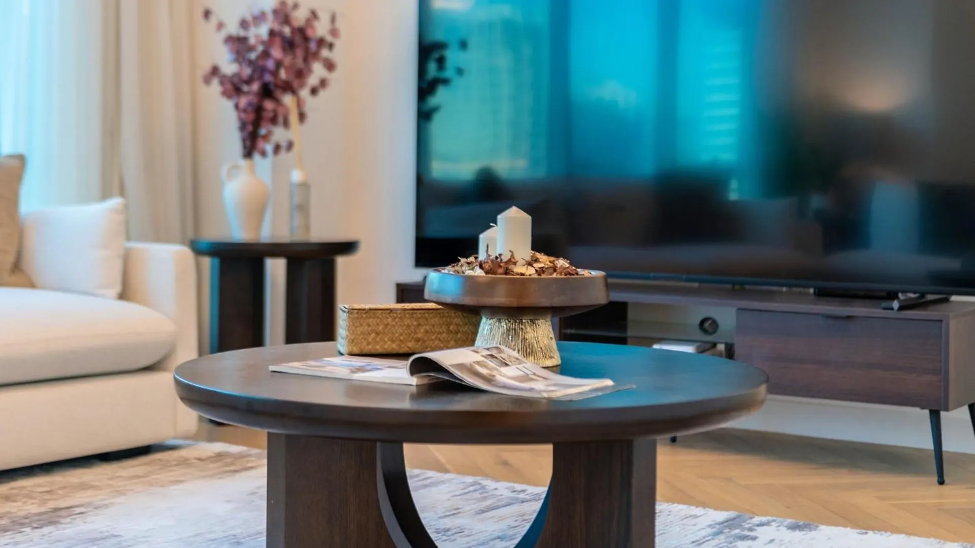 Marina Royale 3 Bedroom Apartment I Luxe Marina Harbour & Yacht Club Views I Nearby To A Beach I Free Pool, Gym, Wi-Fi And Parking I By Meerak Dubai