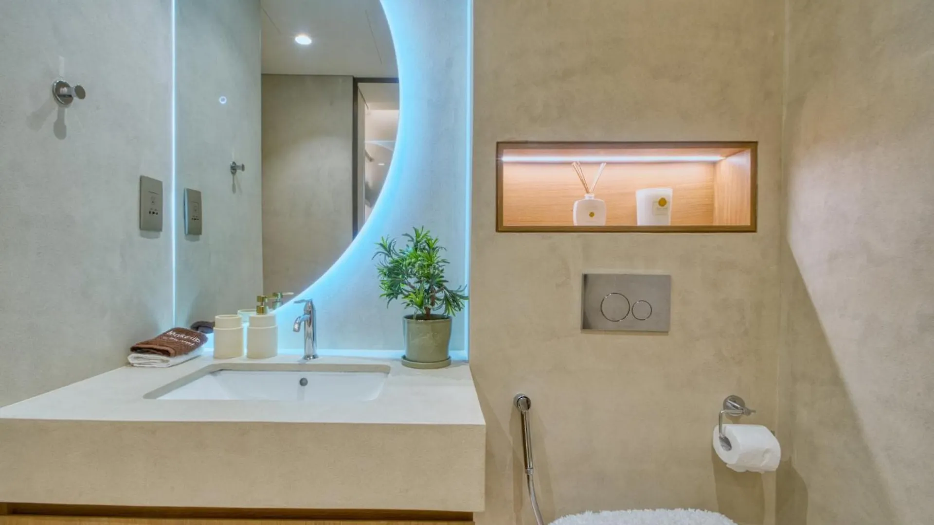 Marina Royale 3 Bedroom Apartment I Luxe Marina Harbour & Yacht Club Views I Nearby To A Beach I Free Pool, Gym, Wi-Fi And Parking I By Meerak Dubai United Arab Emirates