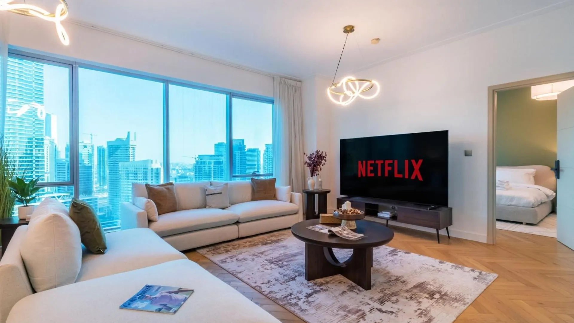 Marina Royale 3 Bedroom Apartment I Luxe Marina Harbour & Yacht Club Views I Nearby To A Beach I Free Pool, Gym, Wi-Fi And Parking I By Meerak Dubai