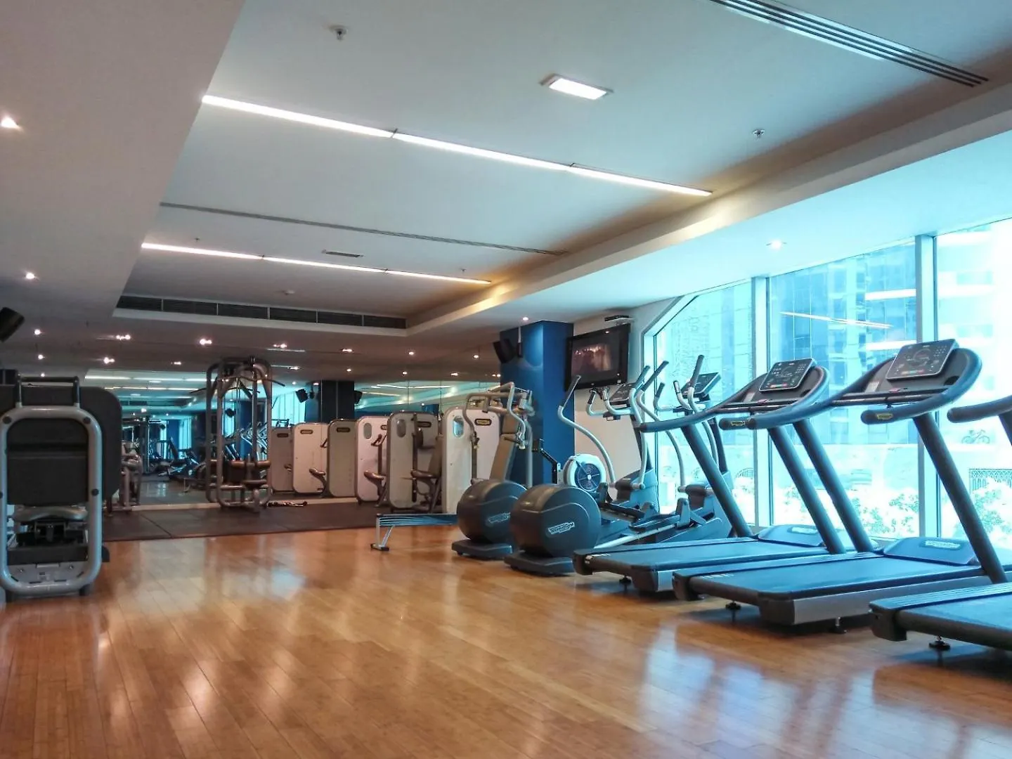 Marina Royale 3 Bedroom Apartment I Luxe Marina Harbour & Yacht Club Views I Nearby To A Beach I Free Pool, Gym, Wi-Fi And Parking I By Meerak Dubai